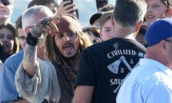 'Piraci z Karaibów 5' podglądani na planie. Kłopoty Johnny'ego Deppa [ZDJĘCIA]