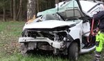 Tragiczny wypadek koło Lubna. Auto wbiło się w drzewo