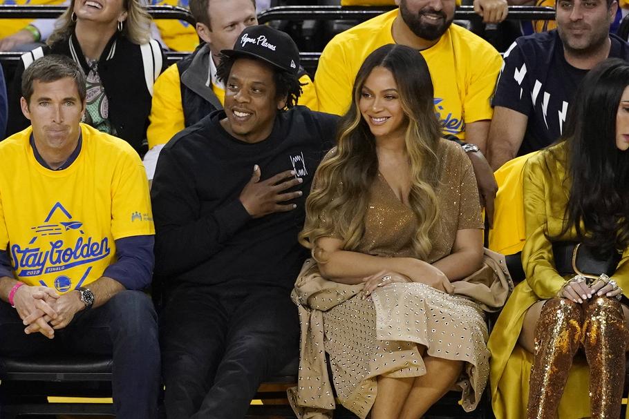 Jay-Z i Beyonce na meczu NBA