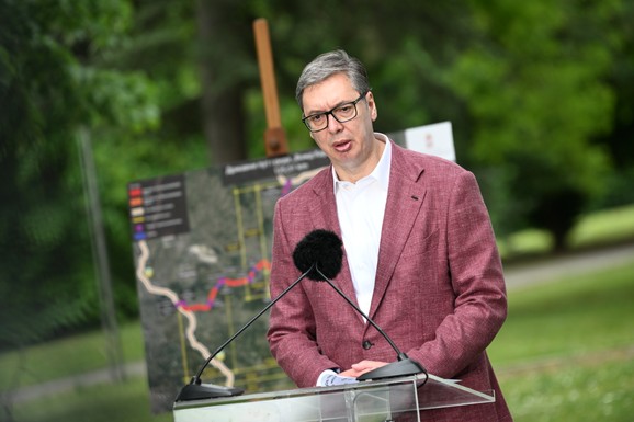 NEMAM POJMA KO JE TO: Vučić o navodnoj ponudi nove kompanije za NIS: "Ne shvatam to ozbiljno"
