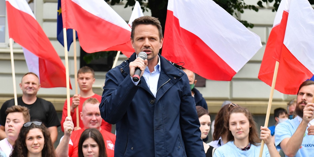 Rafał Trzaskowski zapowiada, że w razie wygranej w II turze wyborów, odpartyjni Kancelarię Prezydenta RP. 