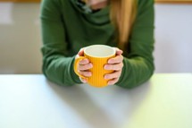 Sięgnij zamiast kawy. Pij na czczo, przyniesie najlepsze efekty