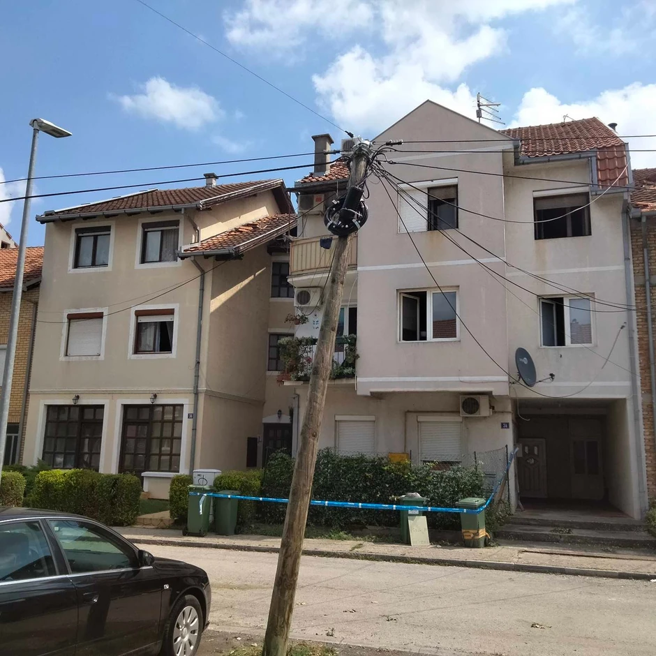 Oluja iskrivila banderu koja je možda dovela do havarije