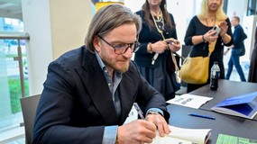 Polski autor uwielbiany w Niemczech. Jego książka w czołówce listy bestsellerów roku