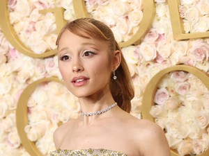 Ő Ariana Grande hasonmása: egyszerűen nem fogsz hinni a szemednek, ha meglátod, hogy néz ki