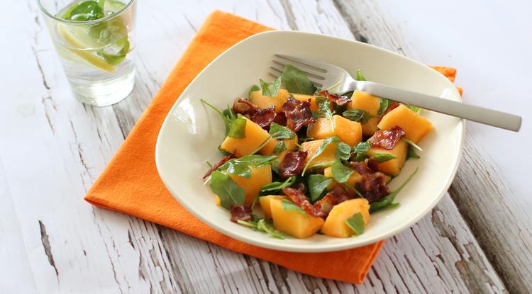 Baconos sárgadinnye-saláta recept / Fotó: Ringier