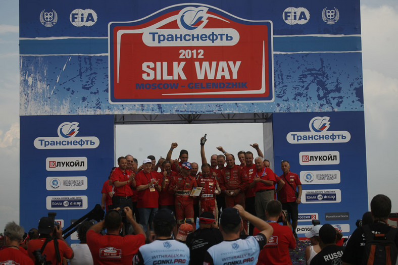 Silk Way Rally: wyprawa jedwabnym szlakiem