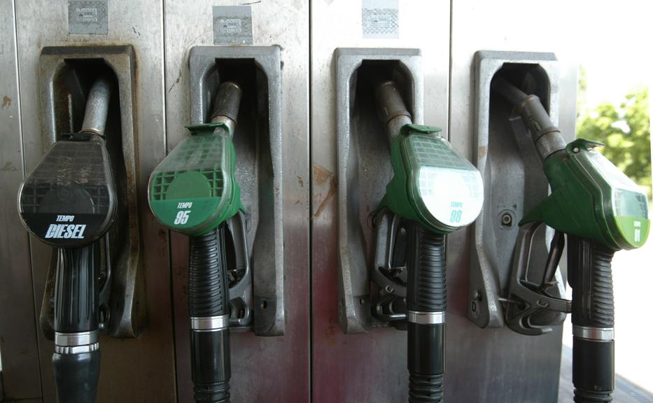 Szerdától ismét csökken az üzemanyag ára / Fotó: Blikk archív