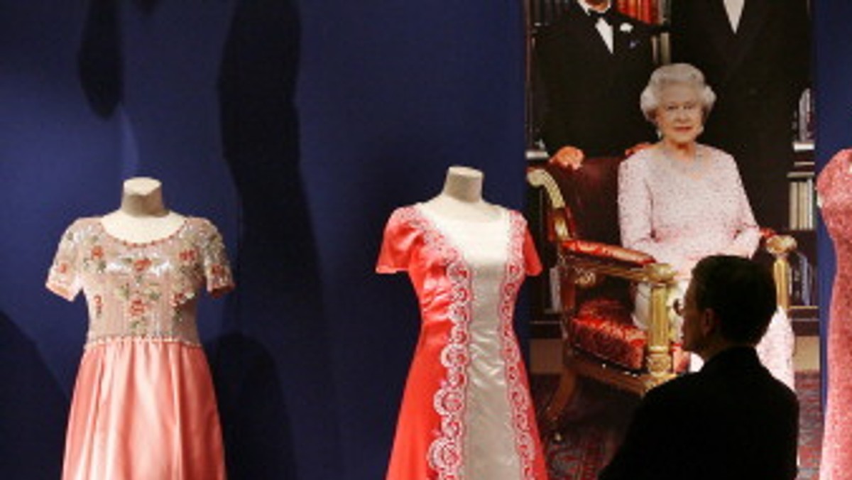 BRITAIN-BUCKINGHAM-PALACE-DRESSES