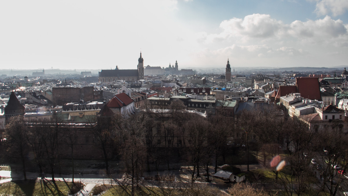 - Ta sprawa jest w mediach opisywana fałszywie: "urzędnicy chcą igrzysk, a mieszkańcy są przeciw". W rzeczywistości grupa przeciwników igrzysk, skupiona wokół lewicowych środowisk, uzurpuje sobie prawo do wypowiadania się w imieniu wszystkich mieszkańców Krakowa – mówi Sebastian Piekarek w rozmowie z Onetem.