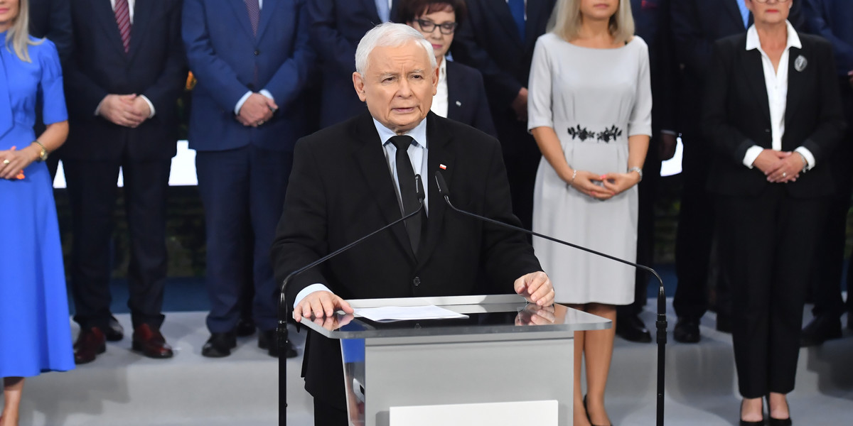 Kandydaci PiS do Sejmu. Jarosław Kaczyński zaprezentował "jedynki" na listach