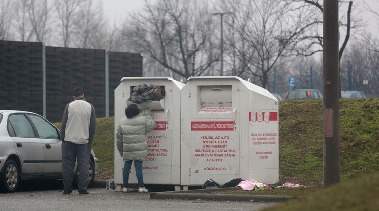 A csömöri konténert is megrohamozták a tolvajok /Fotó: Olvasóriporter