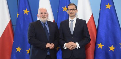 Morawiecki spotkał się z Timmermansem. Co ustalili?