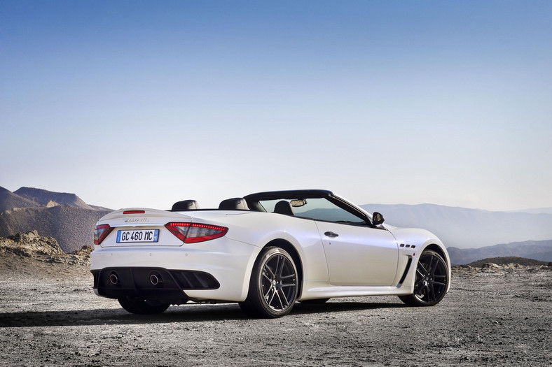 Uwodzicielskie Maserati GranCabrio MC