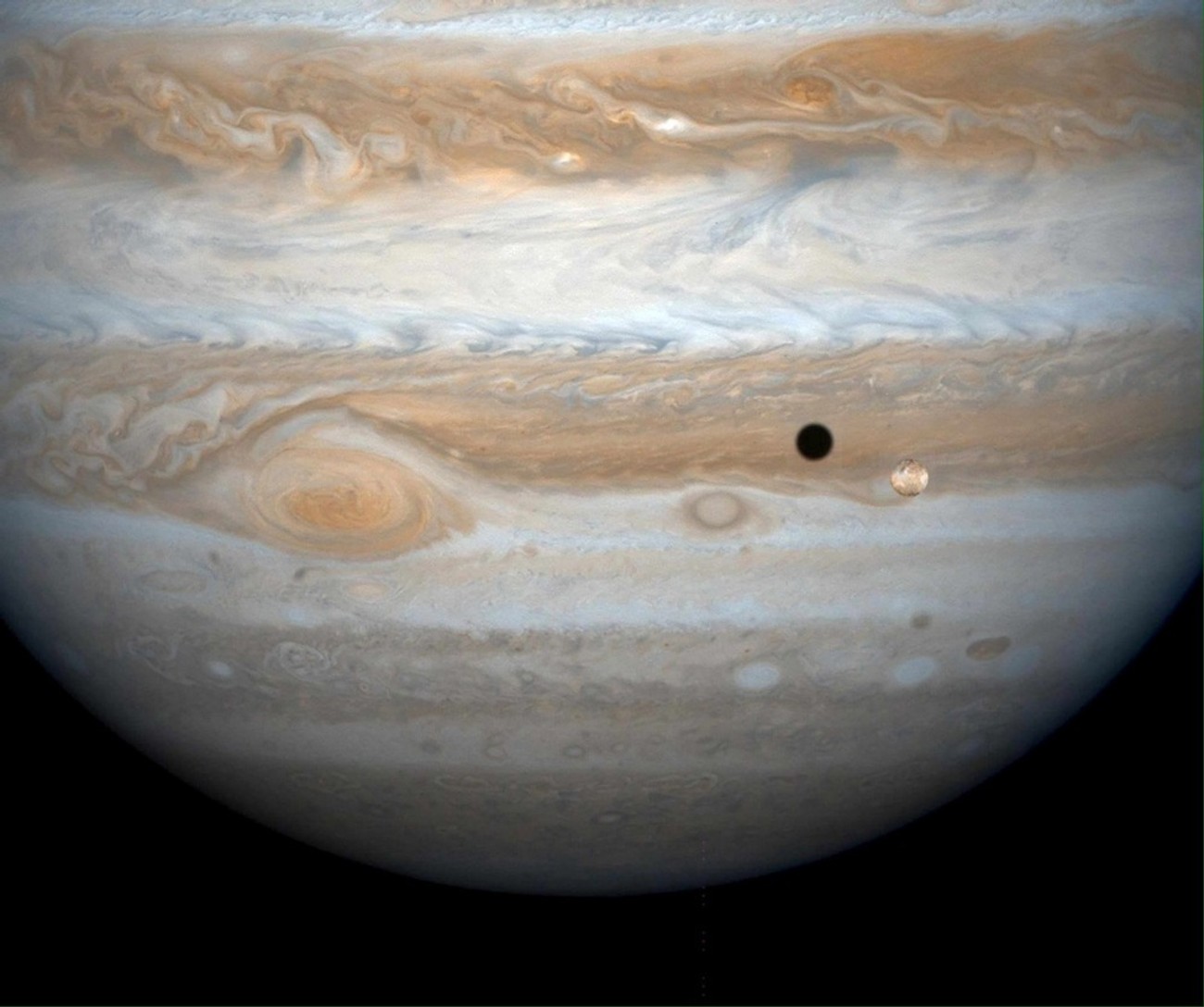 Jupiter je možda jednom bio ravna ploča