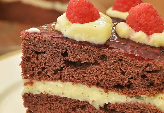 Chcesz zrobić idealne czekoladowe ciasto? Spróbuj dodać do niego... majonezu