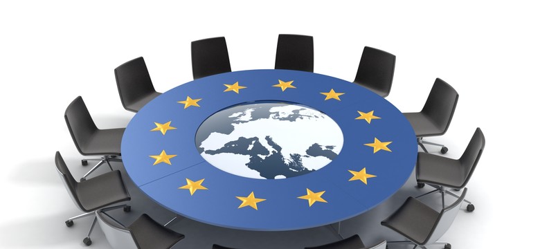 Była komisarz wzywa Polskę: Powiedzcie, kiedy wprowadzicie euro