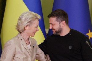 Ukraina rozpocznie negocjacje akcesyjne z UE. Tylko Czy Ukrainie opłaca się Unia Europejska?