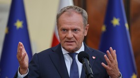 Papa bije w Nawrockiego. "Wielkie pieniądze, afery i śledztwa, tajemnicze zaginięcie"