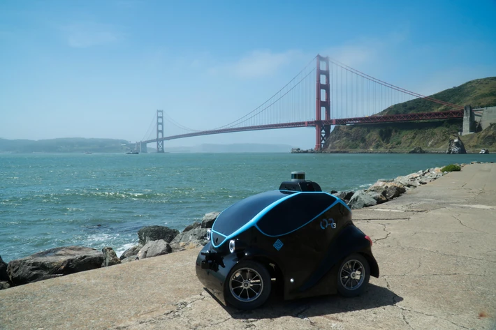 Autonomous Robot Works Police Dubai