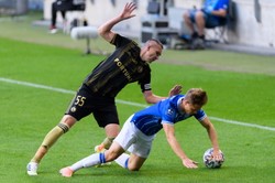 Nadal nie znamy mistrza Polski. Lech "wybił" Legii z głowy świętowanie tytułu w Poznaniu