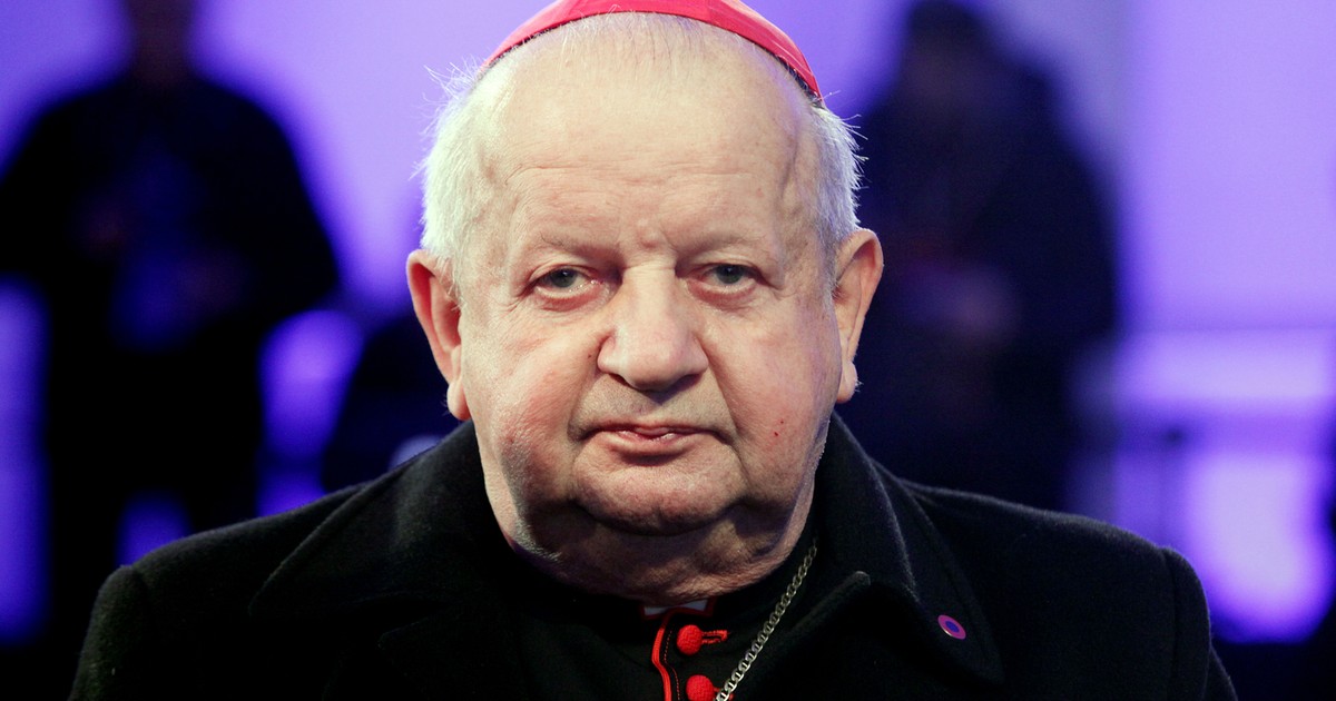 Reportaż o kard. Stanisławie Dziwiszu. Gwiazdy komentują - Plejada.pl