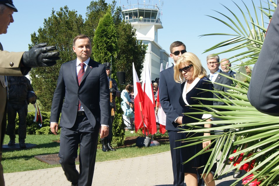 Uroczyste odsłonięcie pomnika gen. Andrzeja Błasika