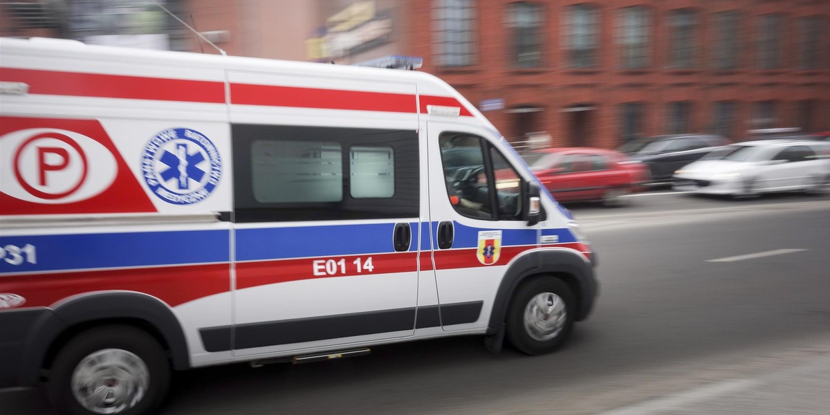 Ranny 14-latek trafił do szpitala (zdjęcie ilustracyjne). 