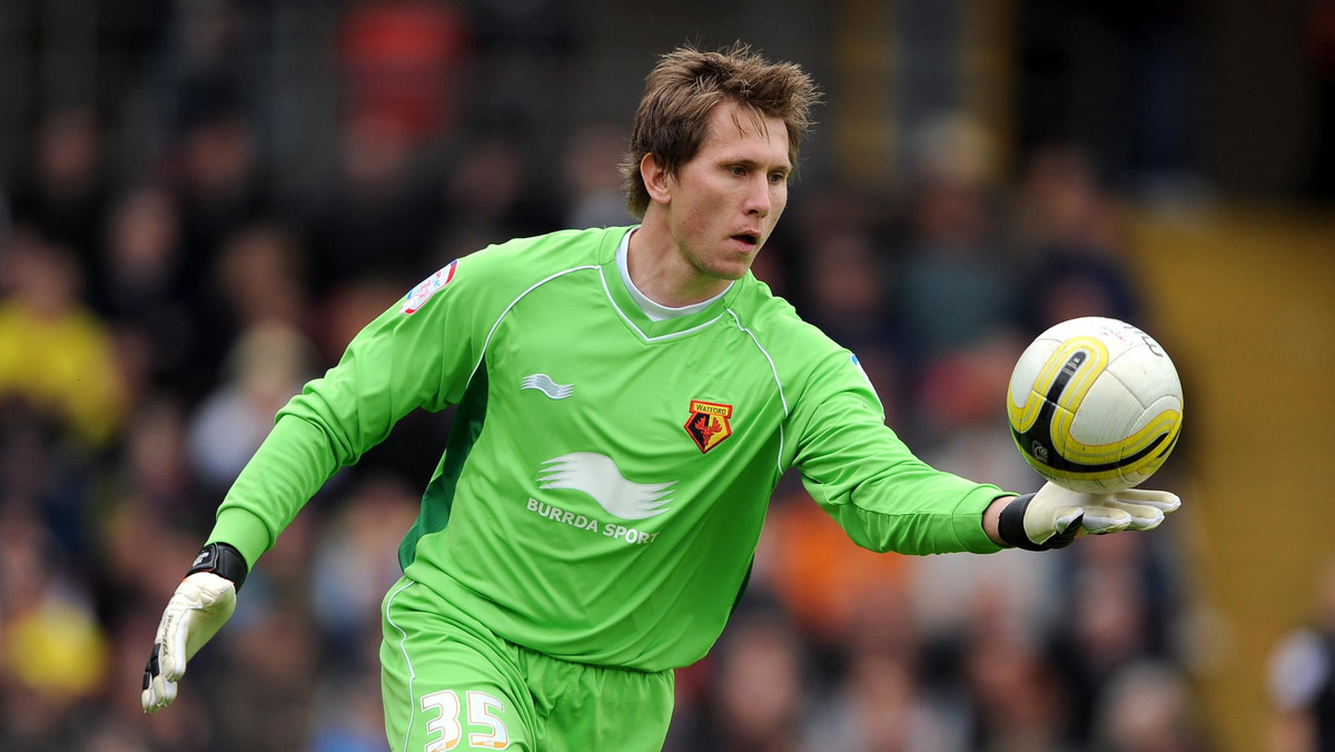 Wolverhampton Tomasza Kuszczaka włącza się do walki o play-off o Premier League. Na otwarcie 39. kolejki Championship Wilki w arcyważnym spotkaniu pokonały u siebie Derby County 2:0 (0:0). Polski bramkarz rozegrał całe spotkanie.