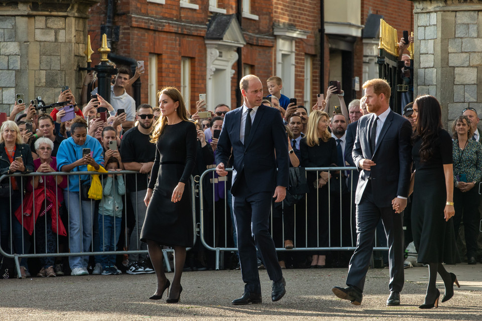 Księżna Kate i książę William oraz książę Harry i księżna Meghan