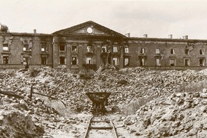 ech Sandzewicz, Muzeum POLIN (Album „Pomnik Bohaterów  Getta Warszawy (Fotograficzna Kronika Budowy 1.08.1947-19.04.1948)