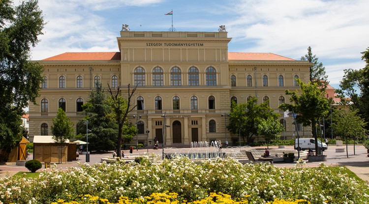  A Szegedi Tudományegyetem egyik épülete