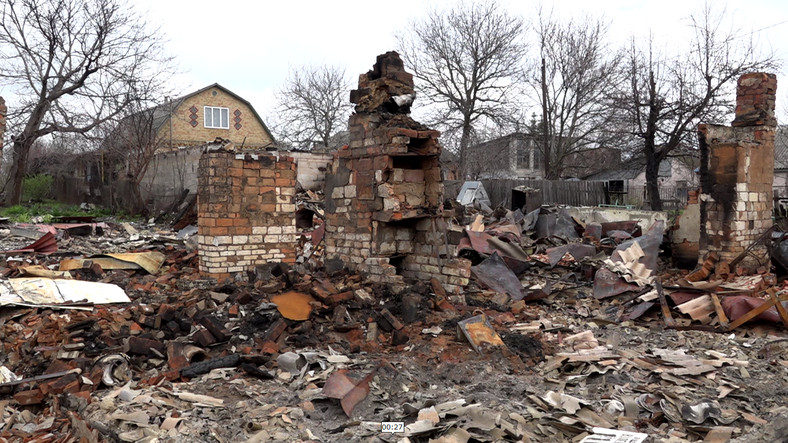 Dom w Borodziance zniszczony przez czołg T-72.