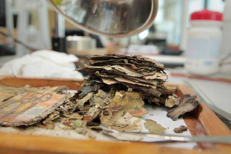 Zniszczone banknoty