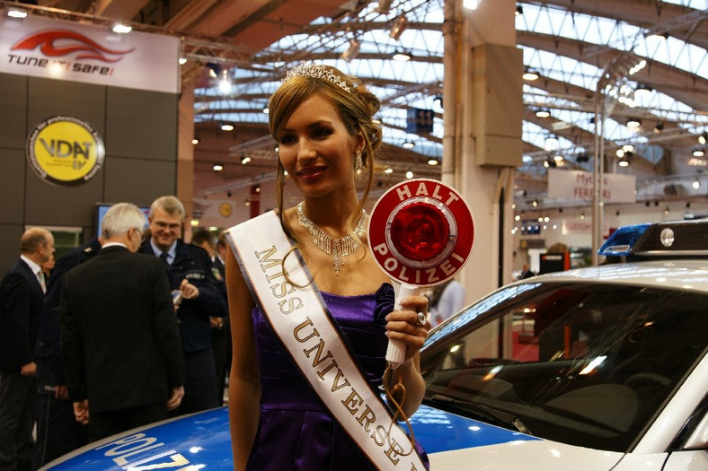 Essen Motor Show 2009: gorące dziewczyny i szybkie maszyny