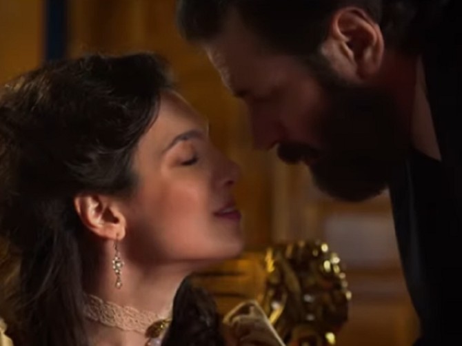 Insert iz serije "Što se bore misle moje", Jana Ivanović kao Katarina Konstantinović i Dragan Mćanović kao knez Mihailo Obrenović