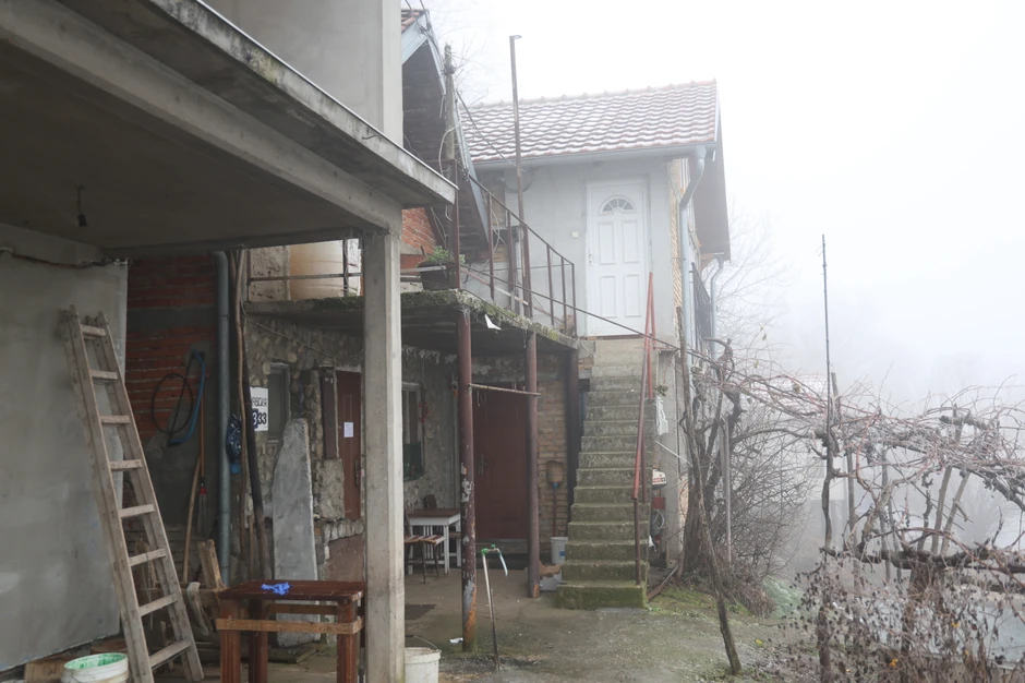 Ovo je kuća u kojoj je stanovao Nemanja Žikić