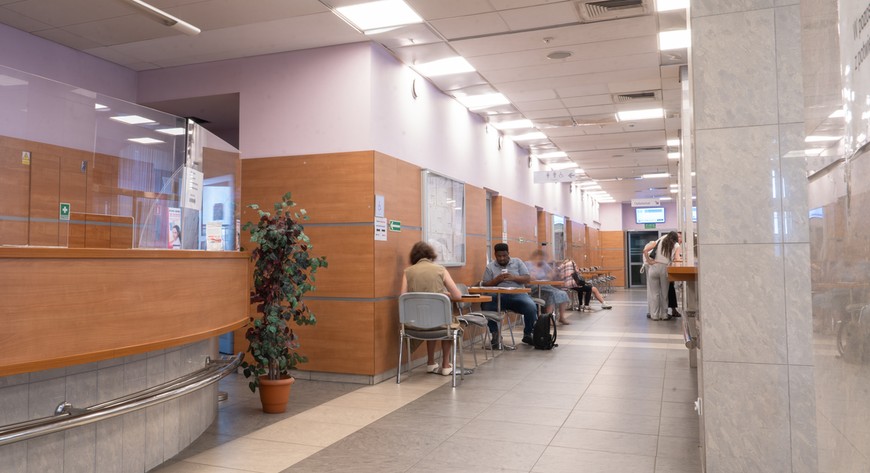 Po zakończeniu prac mieszkańcy będą mogli korzystać z: 13 stanowisk obsługi, punktu informacyjnego, miejsc do wypełniania dokumentów, opłatomatu i nowoczesnej poczekalni. 