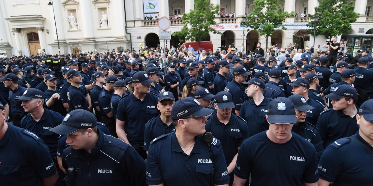 Prawie pół miliona za miesięcznicę smoleńską!