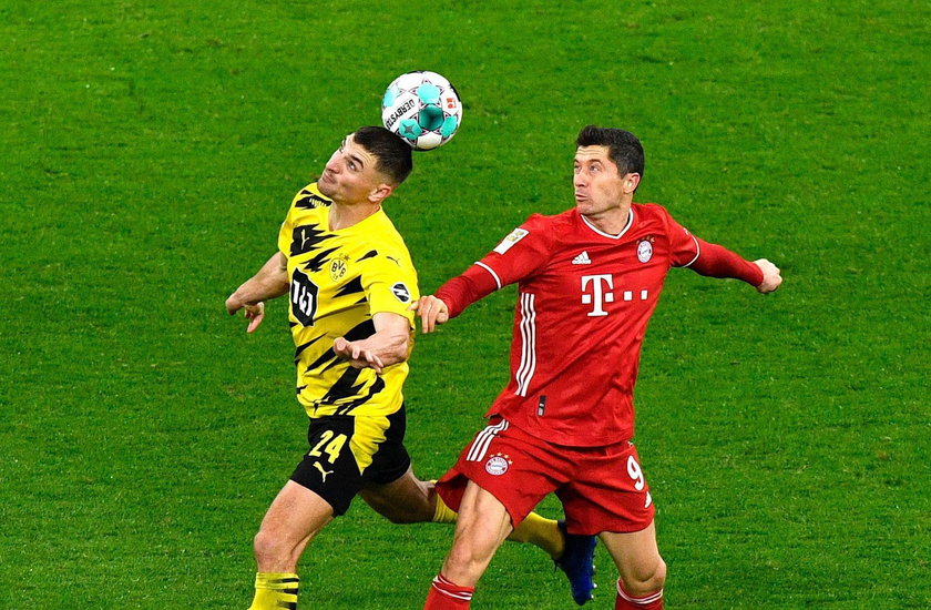 Robert Lewandowski (32 l.) strzelił gola, miał asystę i poprowadził Bayern do zwycięstwa nad Borussią Dortmund