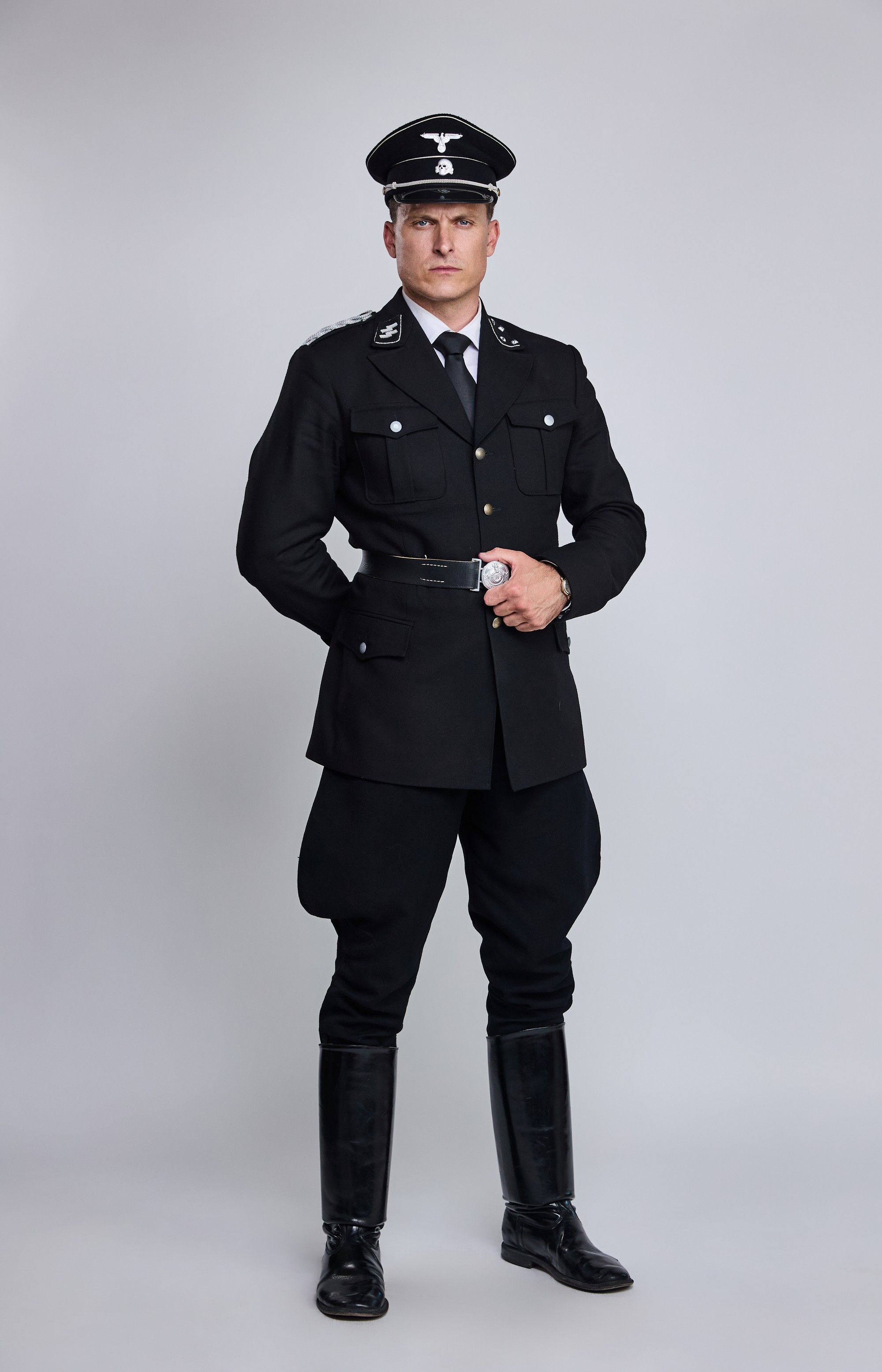 Dunaj, k vašim službám: Ján Koleník.