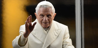 Episkopat apeluje o modlitwę za Benedykta XVI. "Niech Pan da mu siłę"