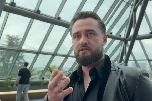 "NIŠTA NE MOŽE BEZ NAŠE DOZVOLE" Nakon tvrdnji da je Jakov Jozinović ZABRANIO PEVANJE SVOJE PESME, oglasio se direktor produkcijske kuće mladog pevača (VIDEO)