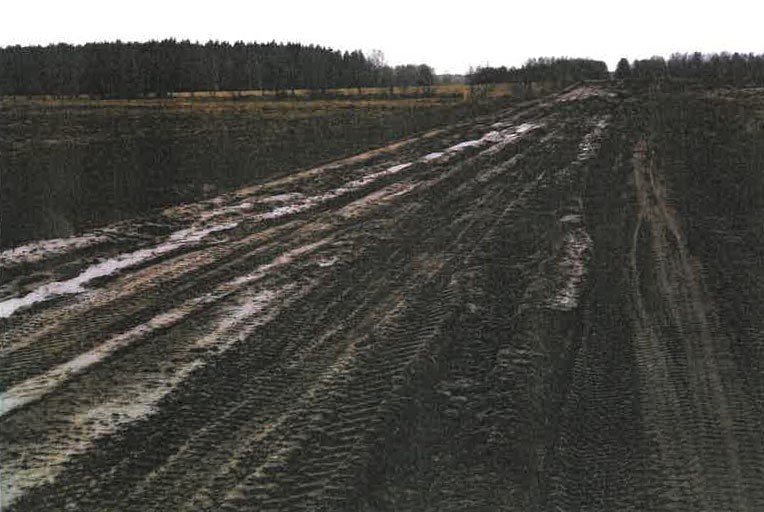 Rozjeżdżone przez wojskowe samochody drogi powiatu hajnowskiego