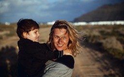 "Tylko oddychaj". Jak wygląda walka o życie dziecka z klątwą Ondyny