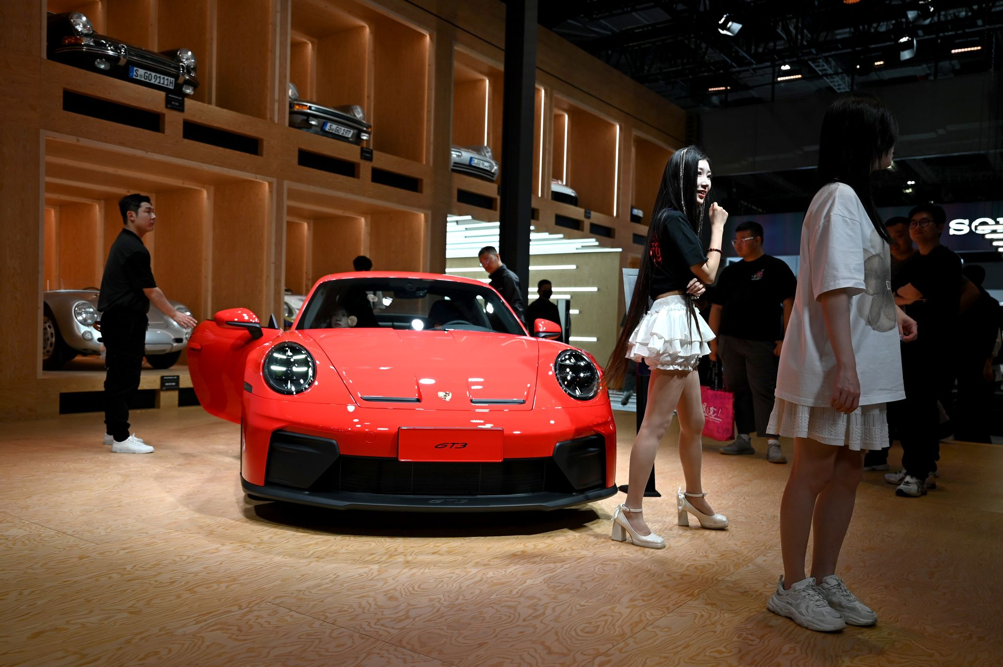 China senkt Luxussteuer-Grenze auf 107.000 Euro