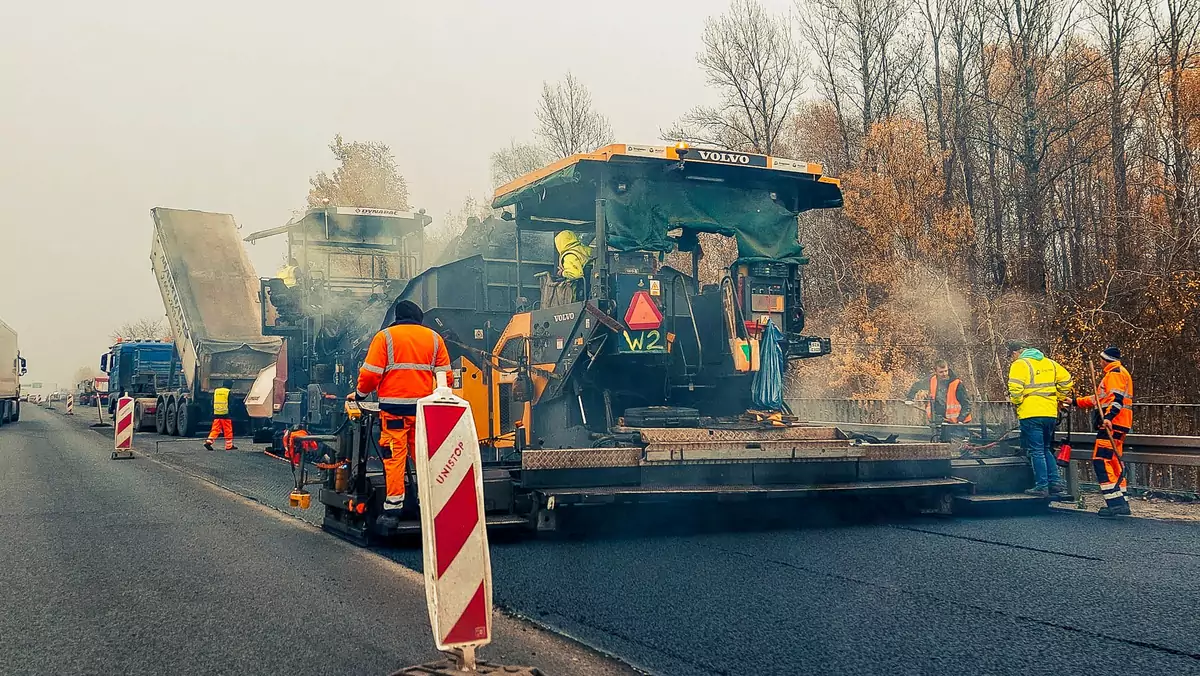 Remont nawierzchni autostrady A4