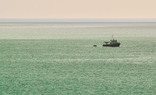 Rosyjskie statki znalazły sposób na omijanie sankcji. To zmiana bandery