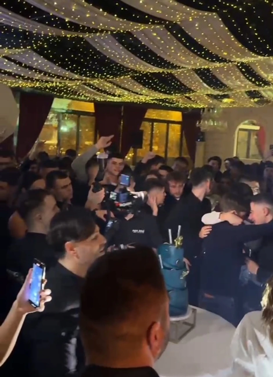 Proslava kod Đoganijevih