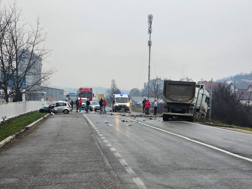 Težak udes na obilaznici kod Gornjeg Milanovca